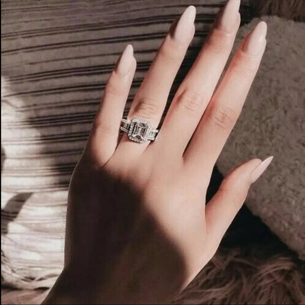 New 925 Silver Luxury Engagement Diamond Ring - Picture 5 of 7